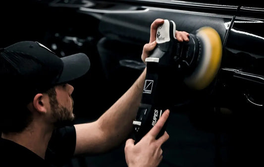 Come utilizzare la lucidatrice sull'auto: la guida pratica